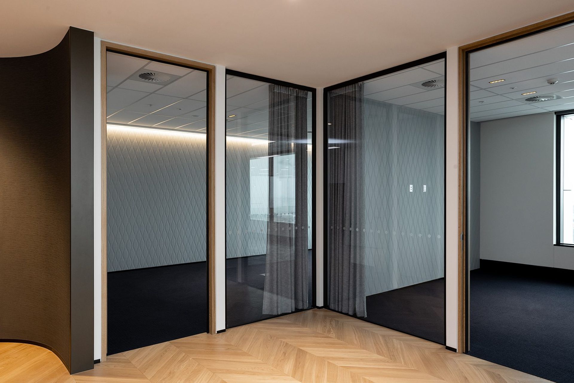 Level 17, Private Offices, HSBC Tower