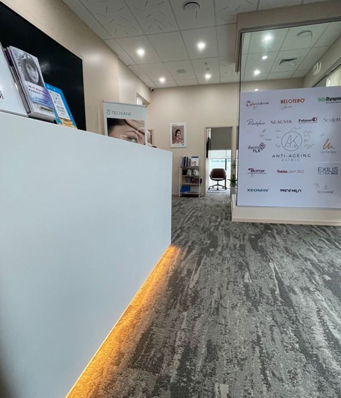 AK Pro Anti-Ageing Clinic