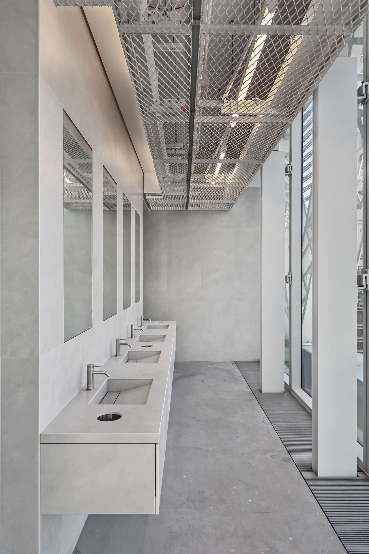 MASTERCOATING-PARRAMATTAPOWERHOUSEMUSEUMHighBathroom1.jpg