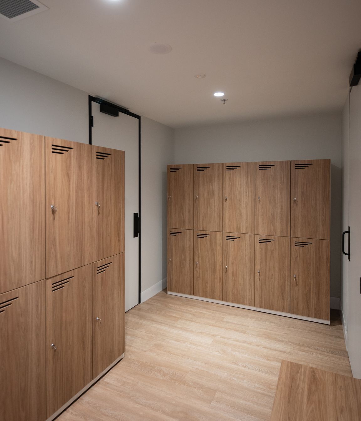 OMFSBATHROOM1.jpg