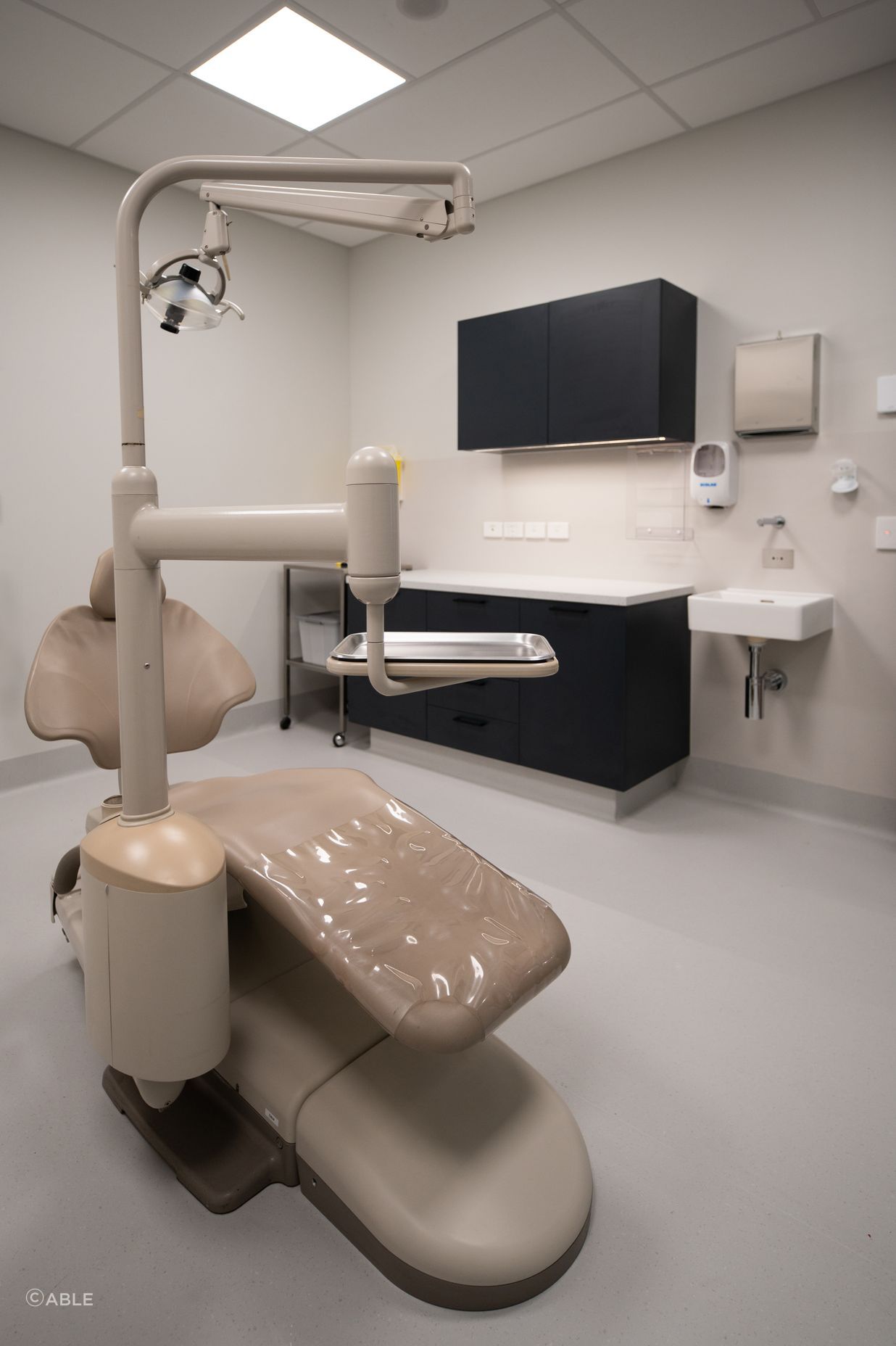 OMFSTREATMENT-ROOM6.jpg