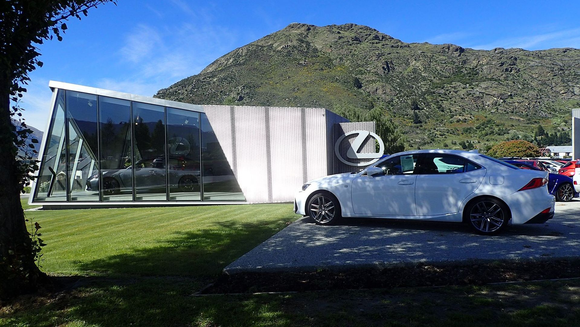 Lexus Queenstown banner