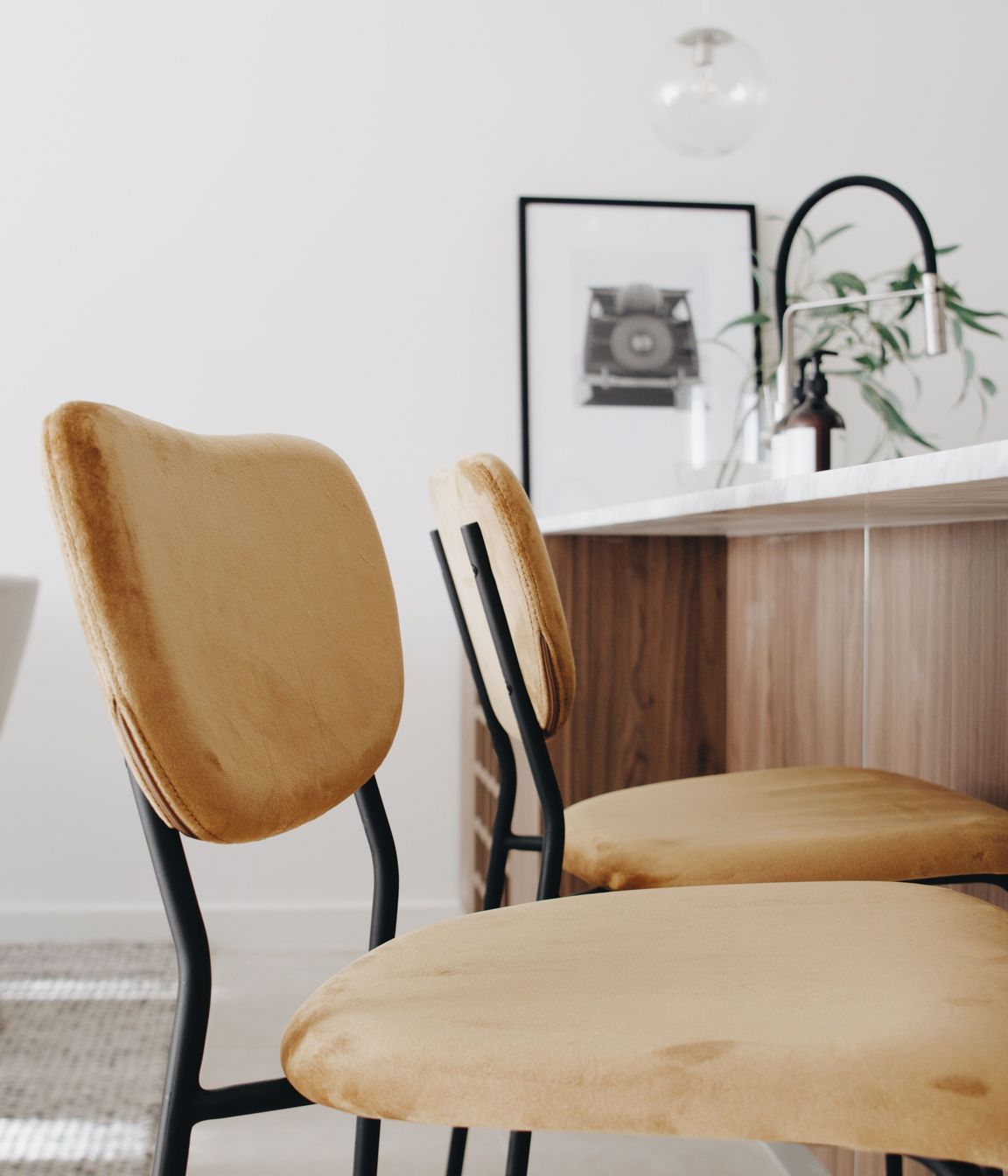 Five Dock Display Suite Pt.2 | Counter Stools