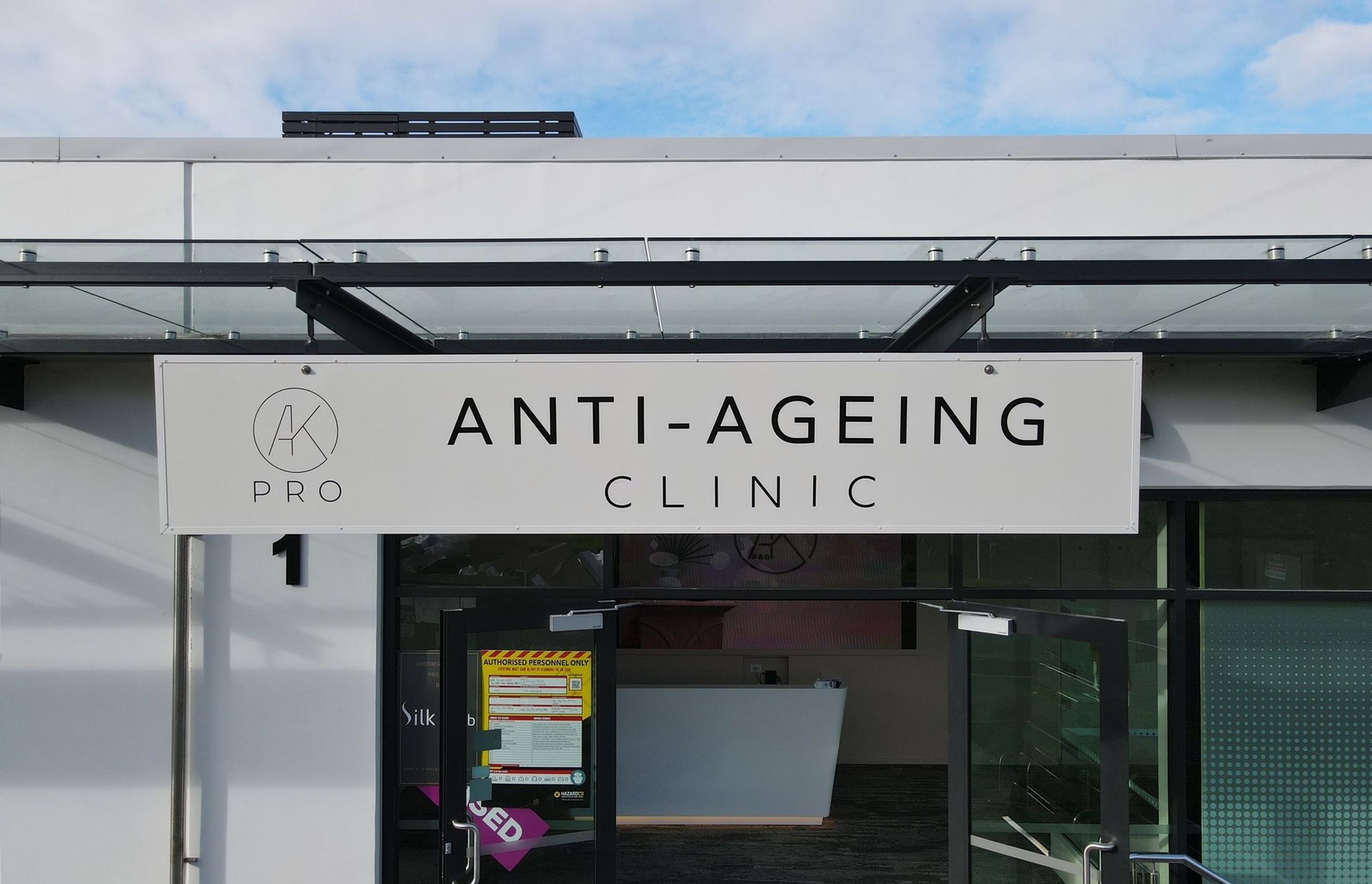 AK Pro Anti-Ageing Clinic