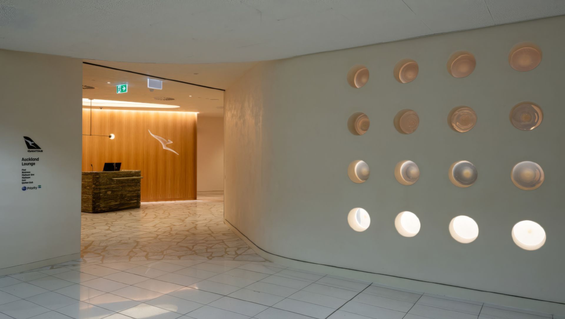 Qantas International Lounge Auckland banner