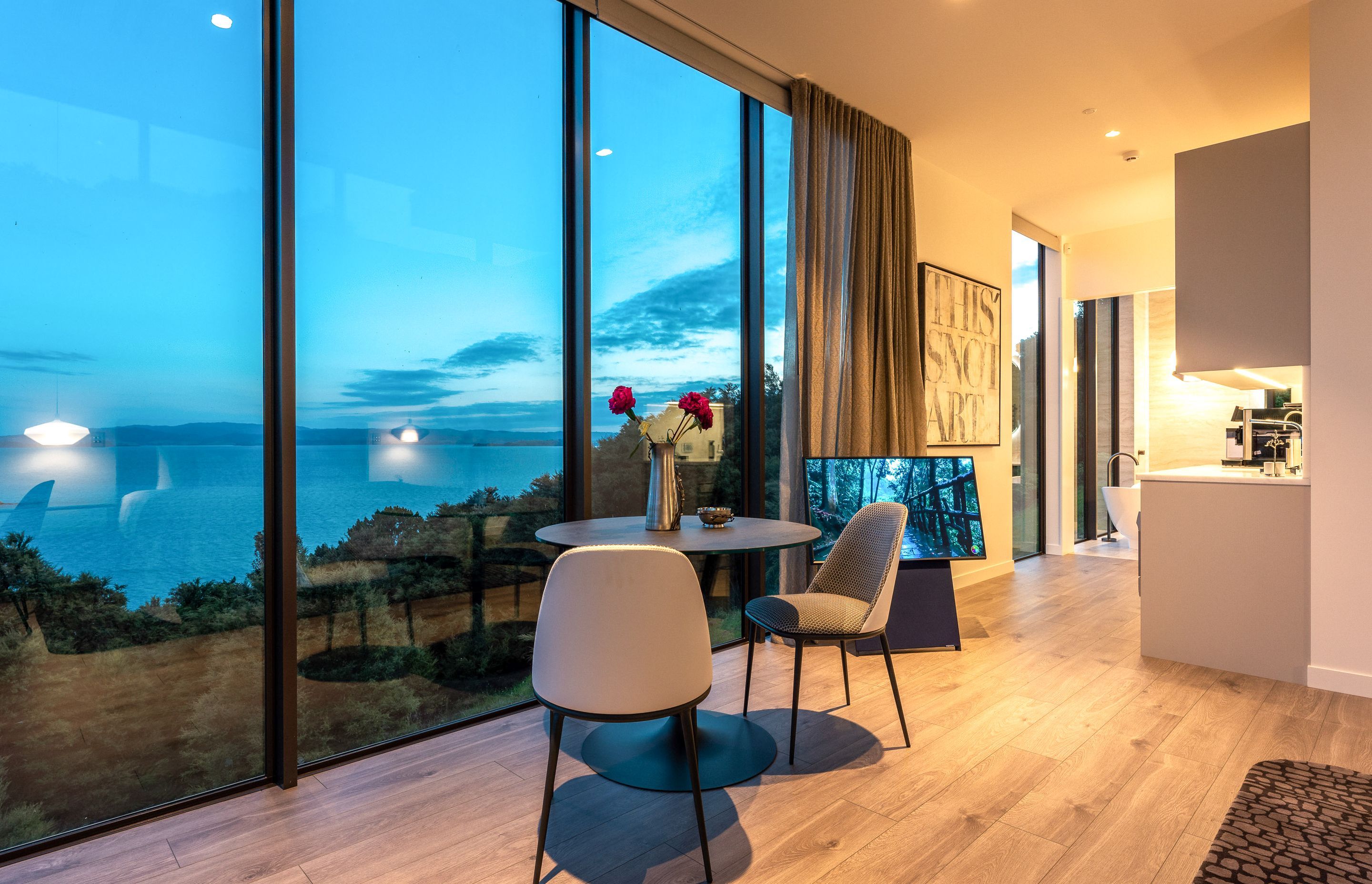 Omana Luxury Villa - Joy