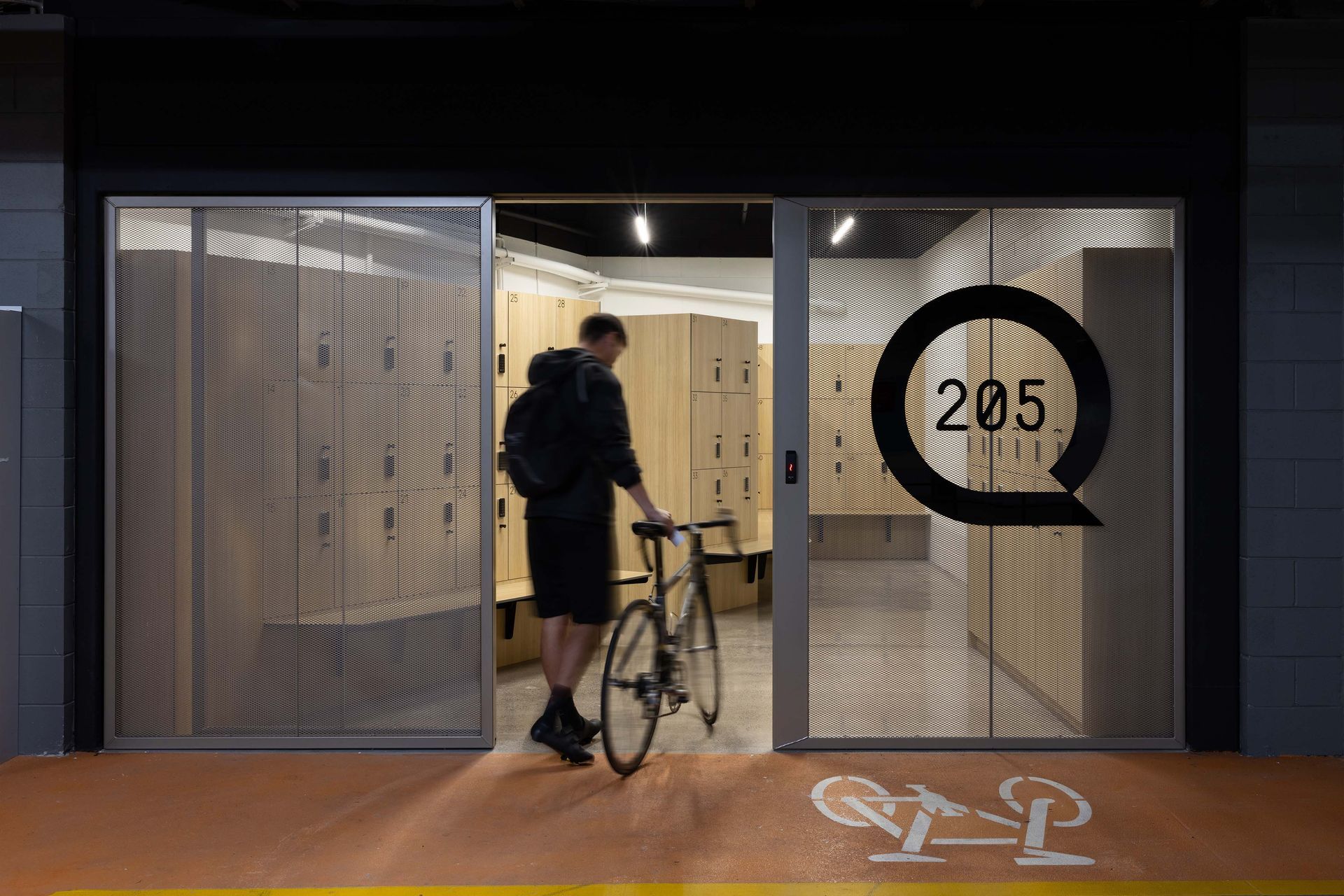 205Q End-of-Trip Facilities