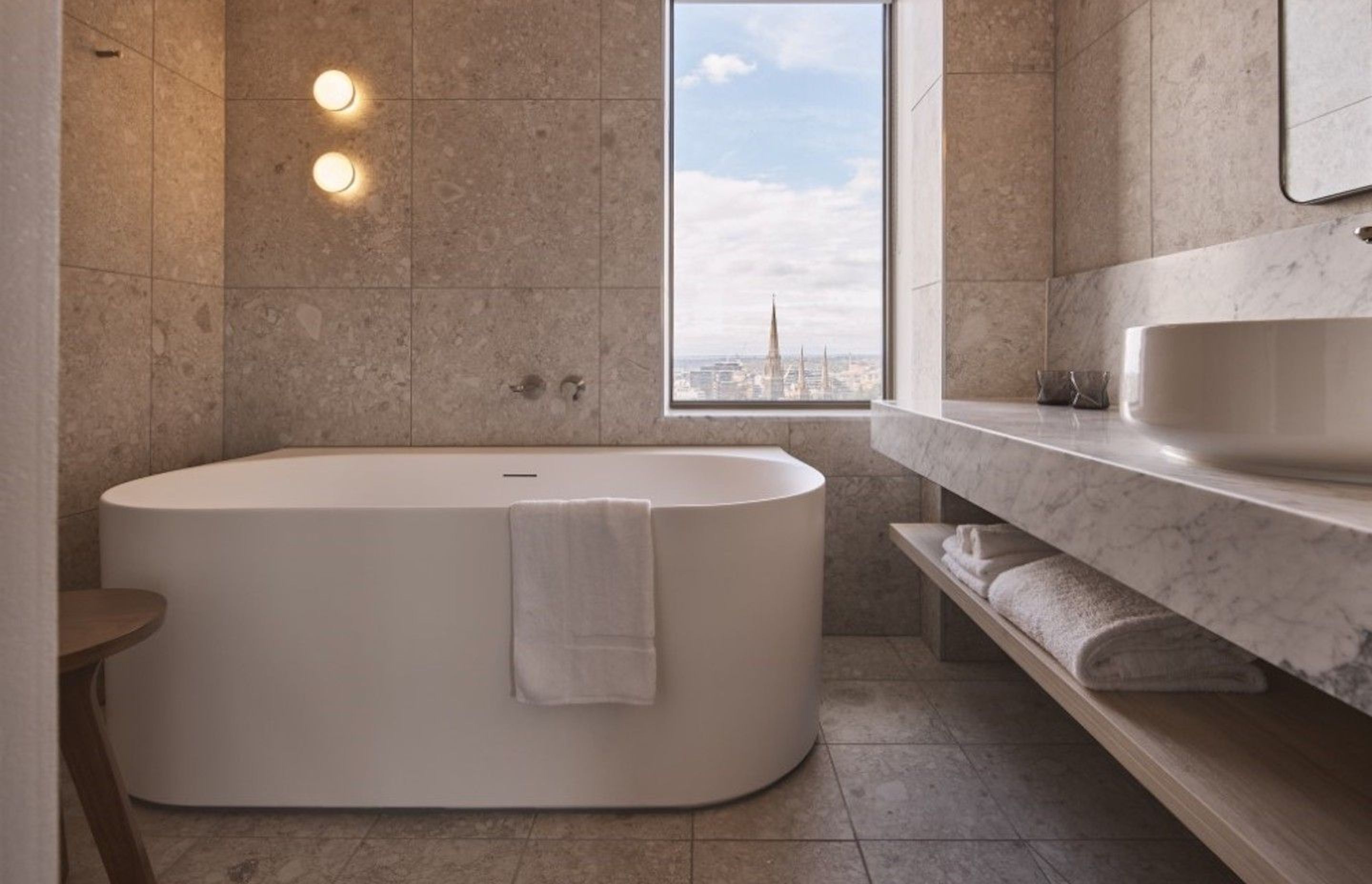 RydgesMelbourneDeluxe-Corner-King-RoomHR-3.jpg