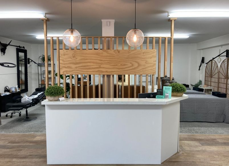 Salon shop