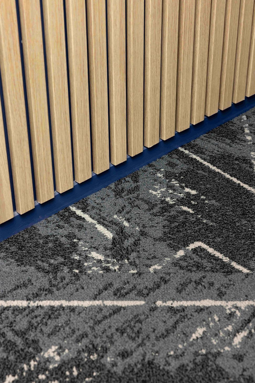 Scaniafloortowallpanel.jpg
