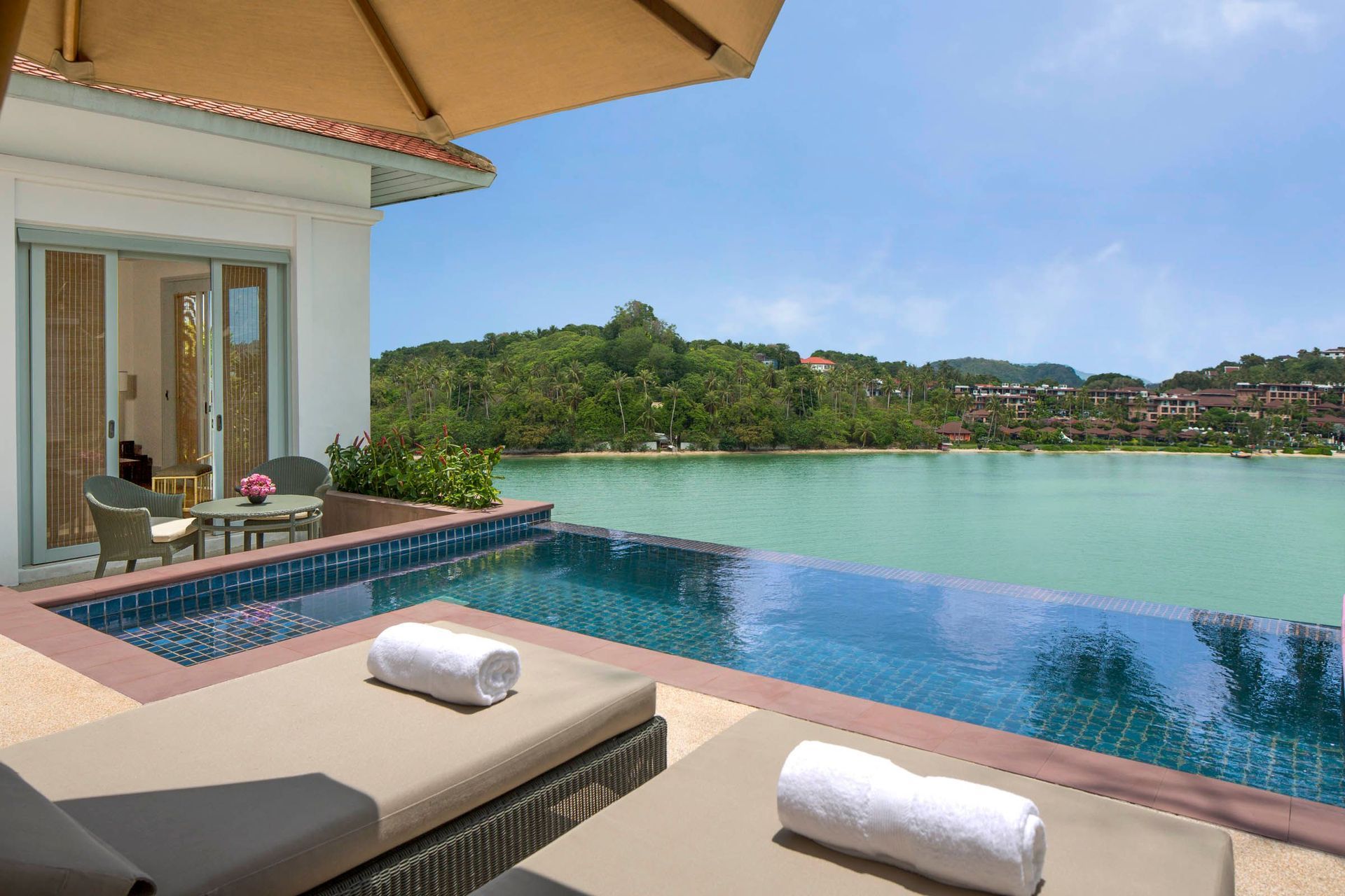 SeaviewPoolVilla-DIBaseimage-2.jpg