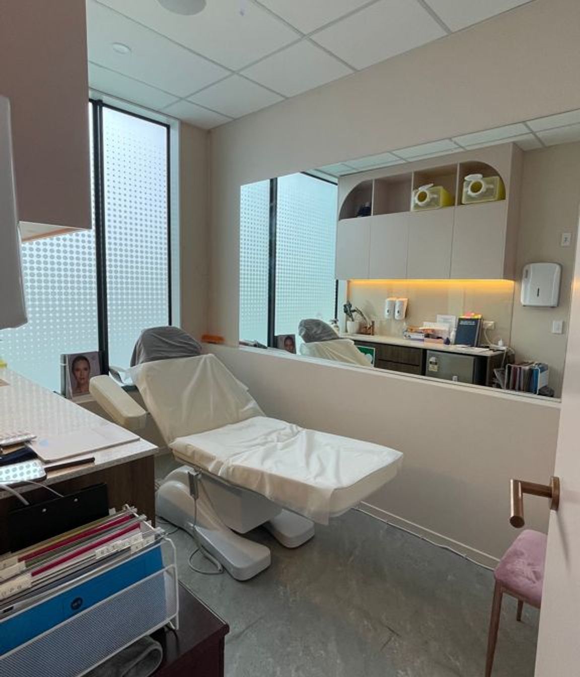 AK Pro Anti-Ageing Clinic