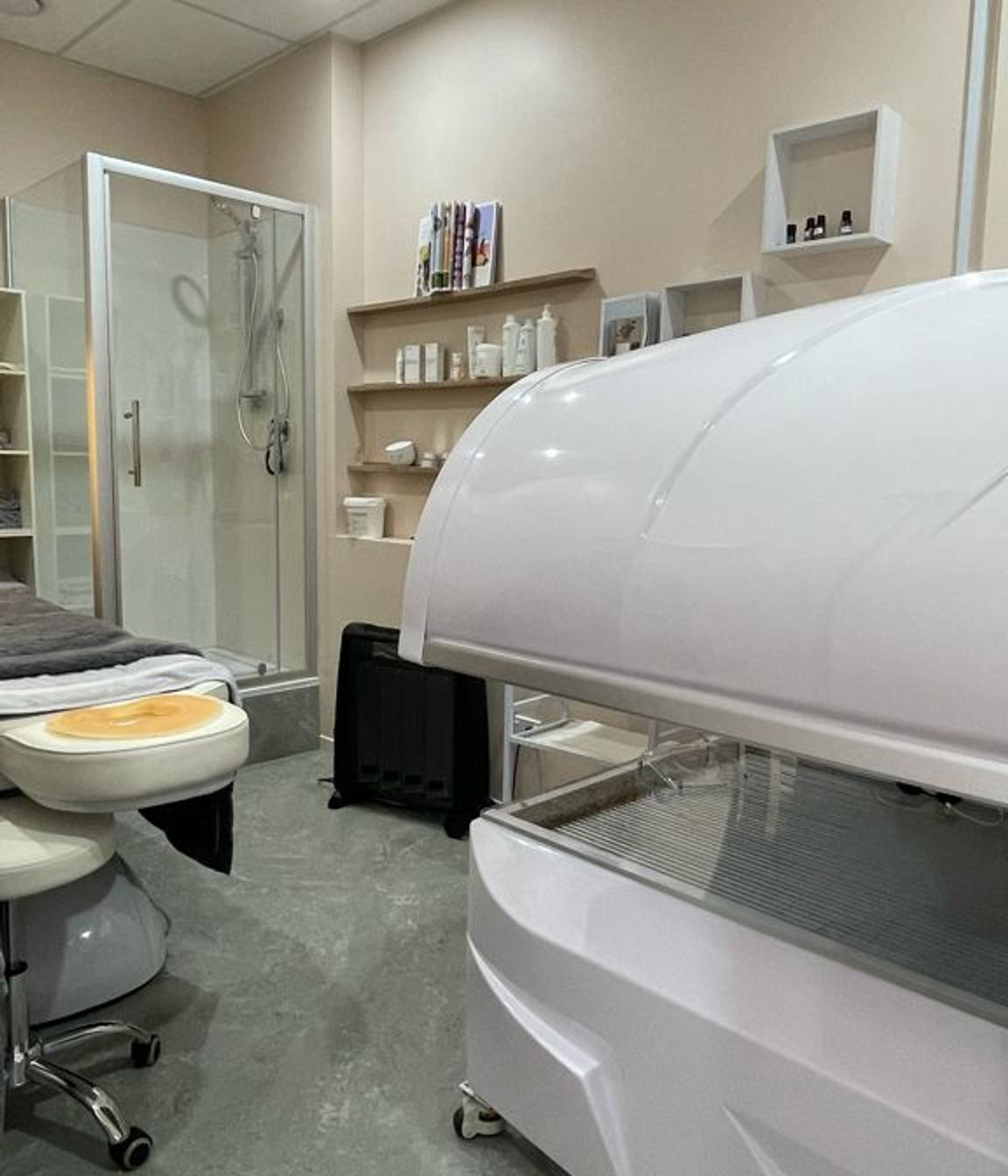 AK Pro Anti-Ageing Clinic