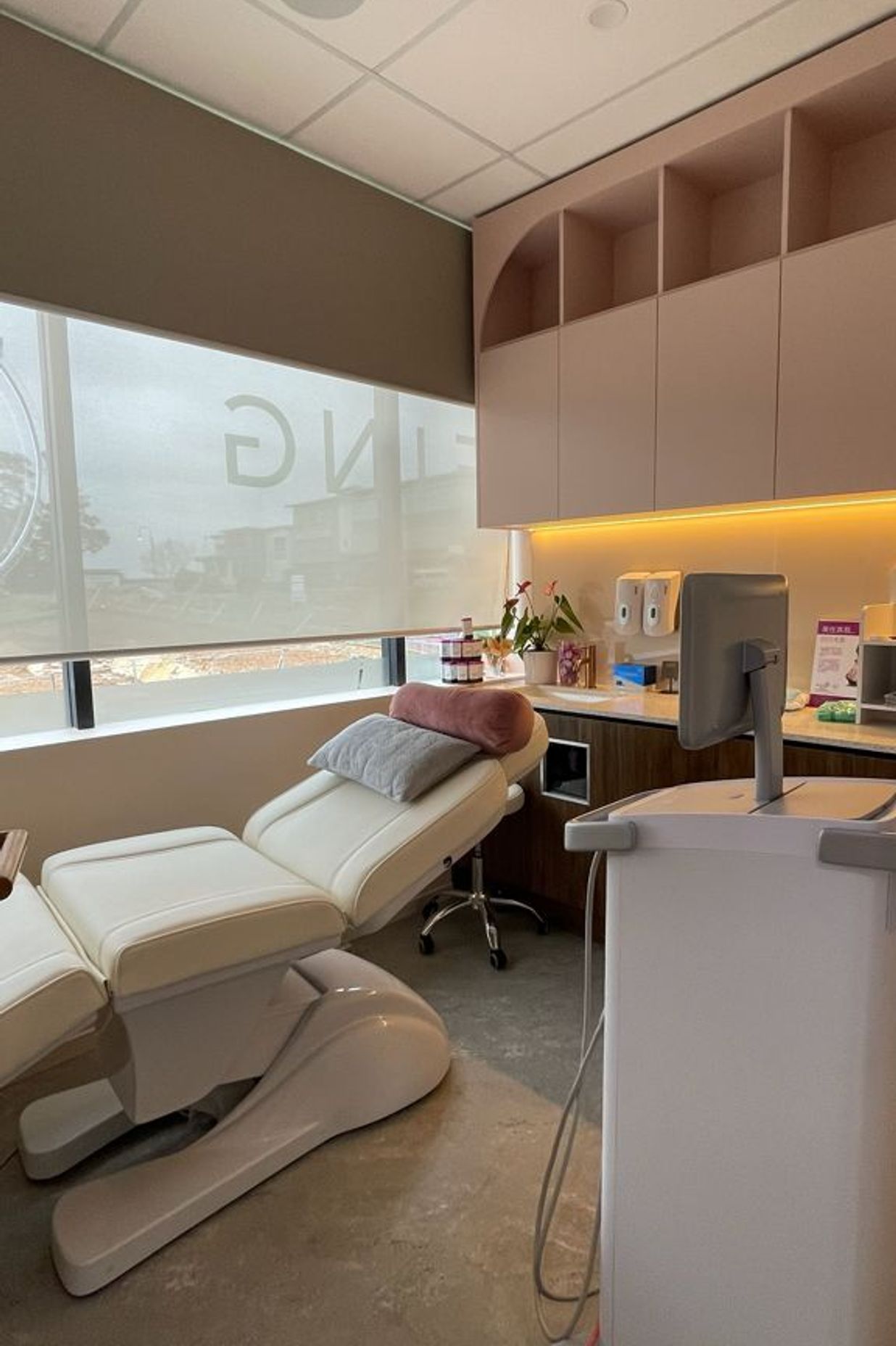 AK Pro Anti-Ageing Clinic
