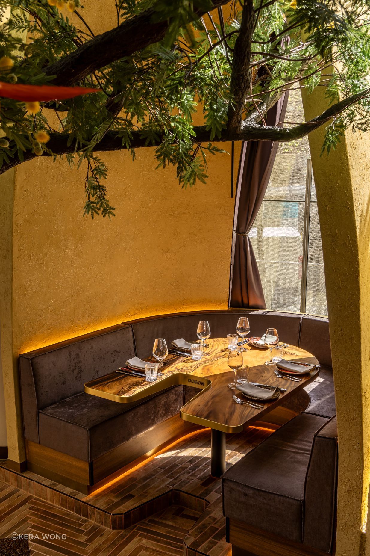 The-Meat-and-Wine-Co-Circular-Quay-Restaurant-Design-COOOP-22-v2.jpg