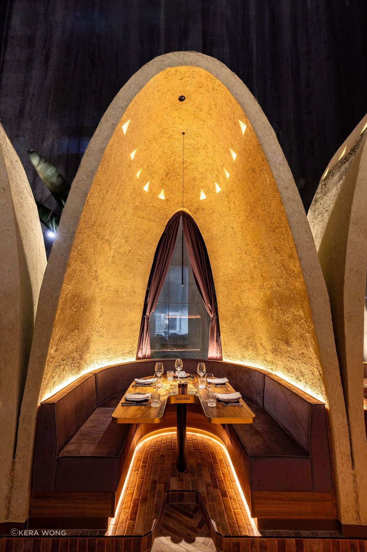 The-Meat-and-Wine-Co-Circular-Quay-Restaurant-Design-COOOP-8-v2.jpg
