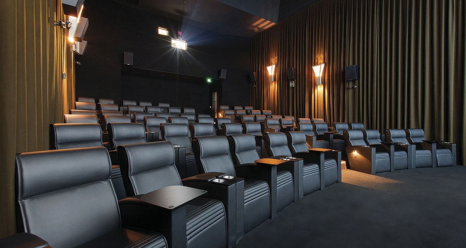 Reading Cinema - New Lynn banner