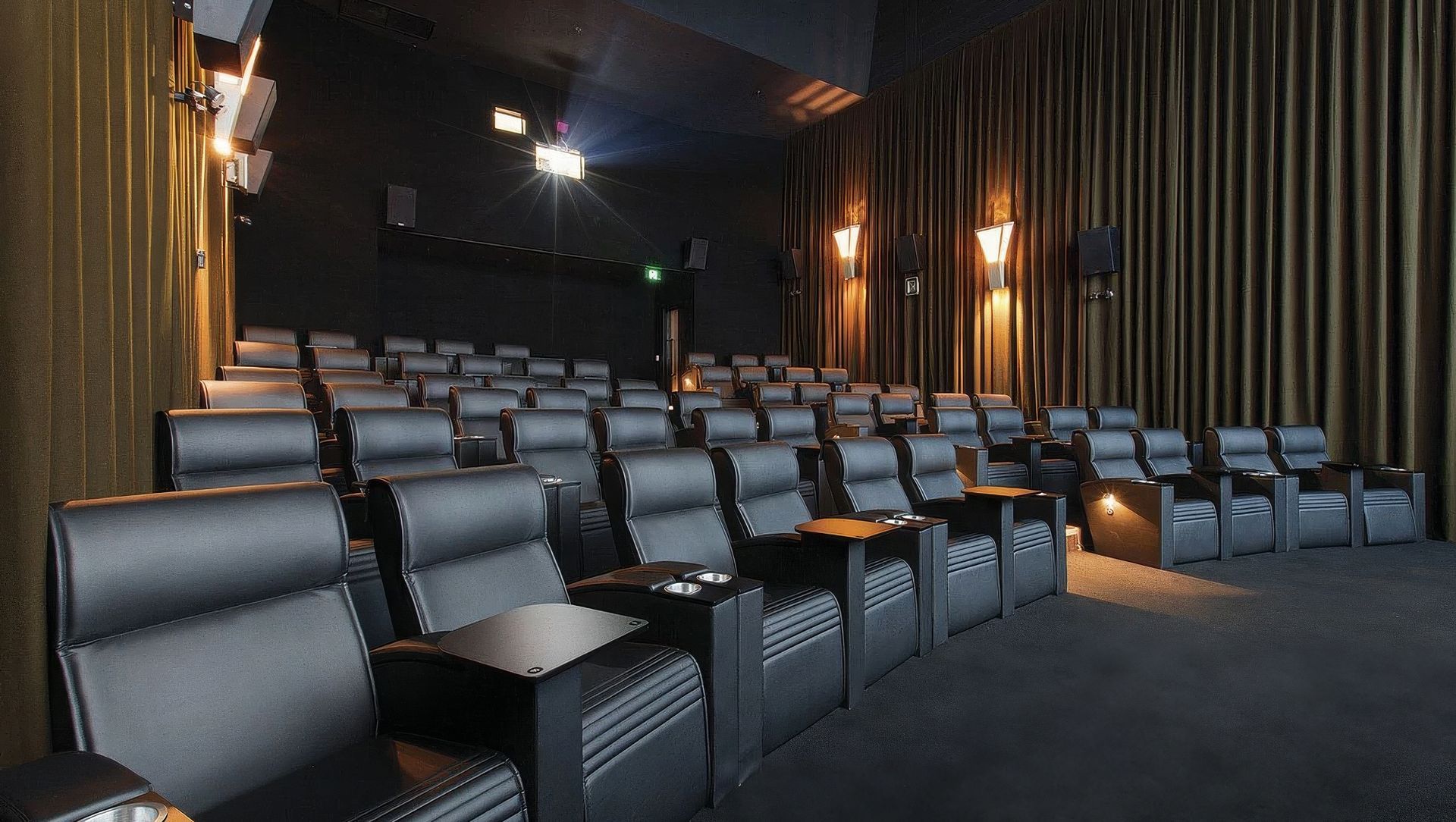 Reading Cinema - New Lynn banner
