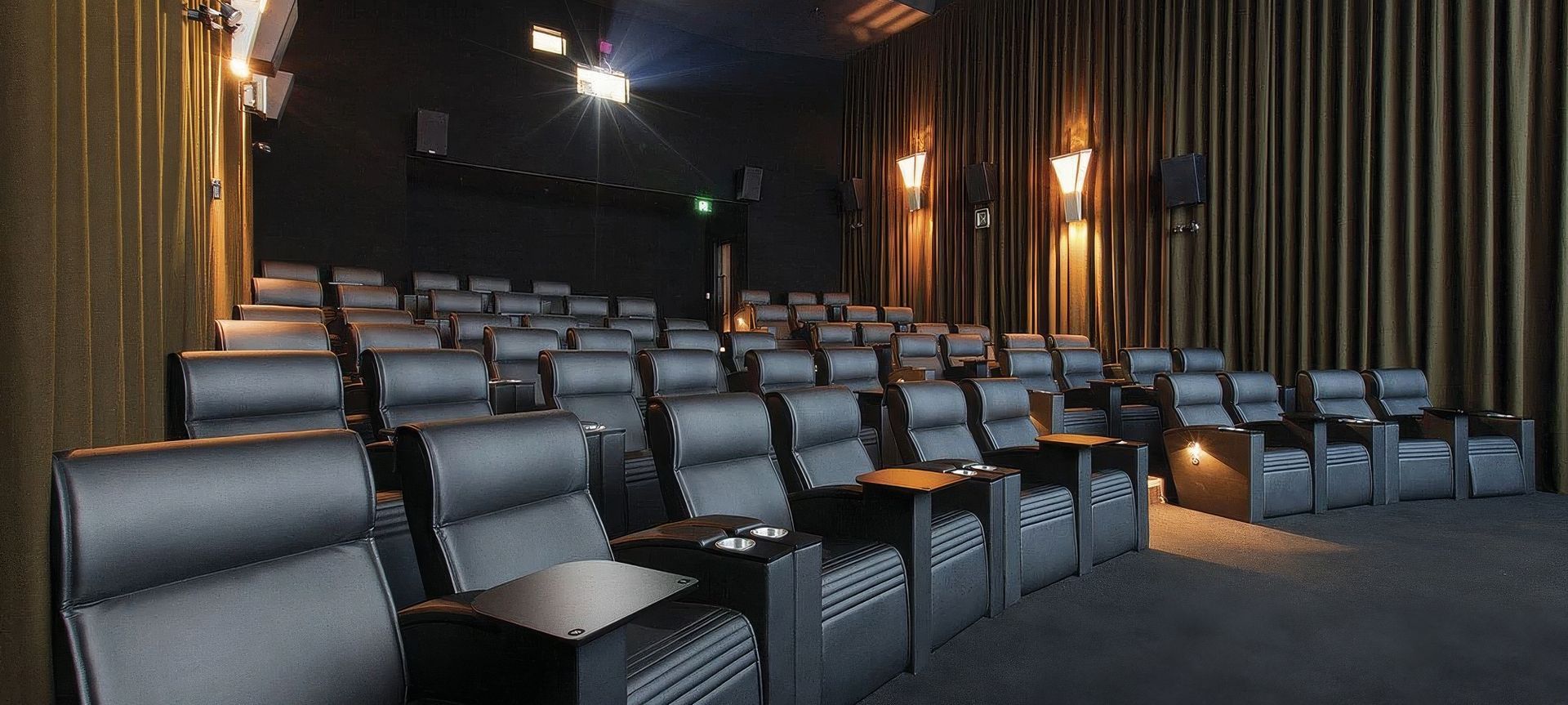 Reading Cinema - New Lynn banner