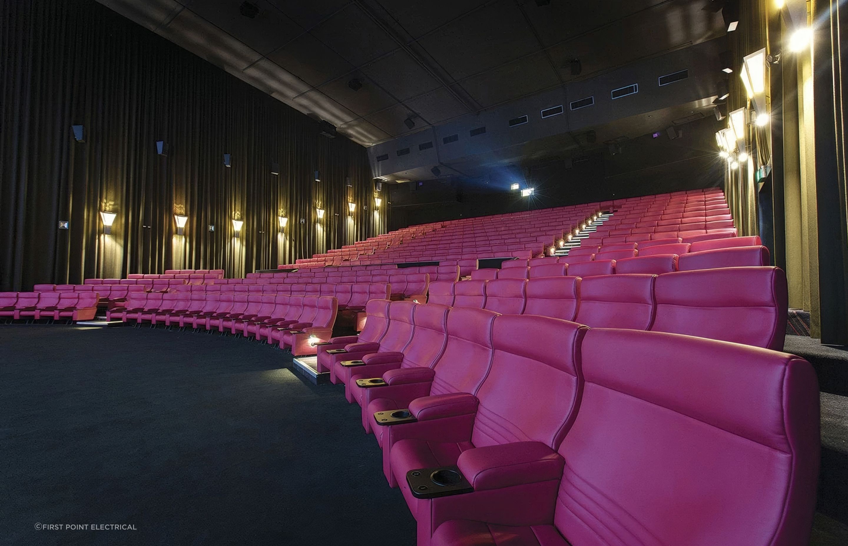 archipro-reading-cinema-gallery-02.jpeg