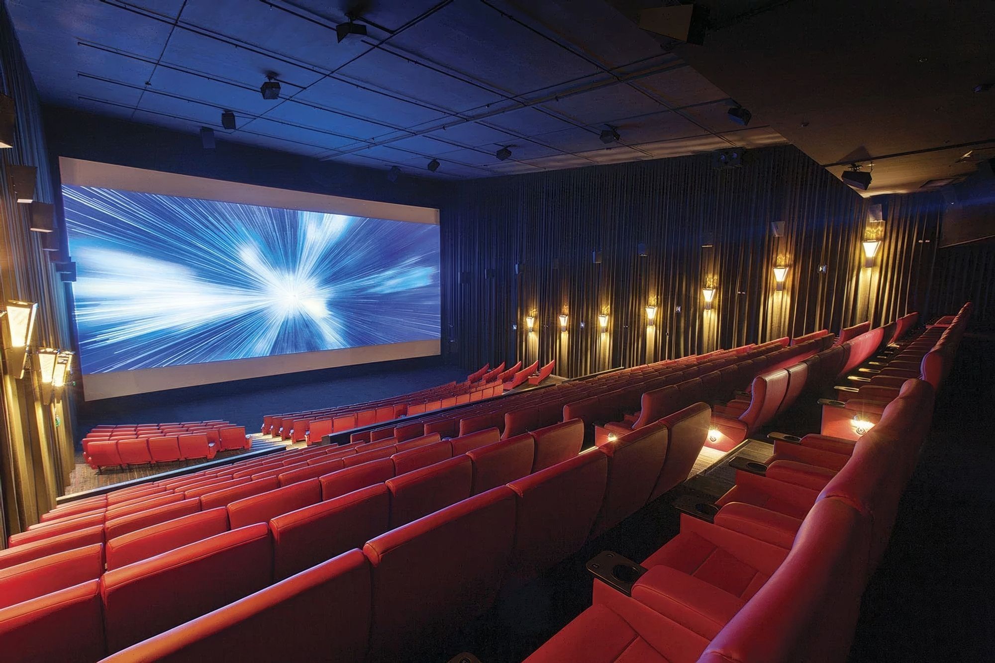 archipro-reading-cinema-gallery-03.jpeg