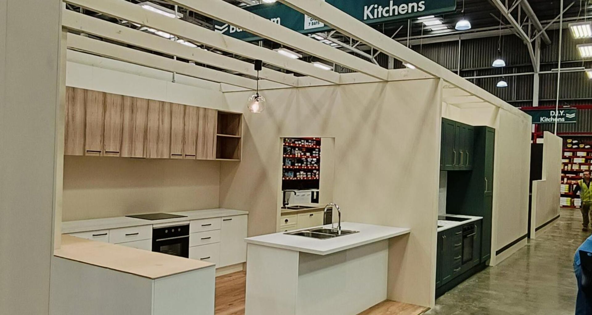 Damn Good Tiling - LVT flooring banner