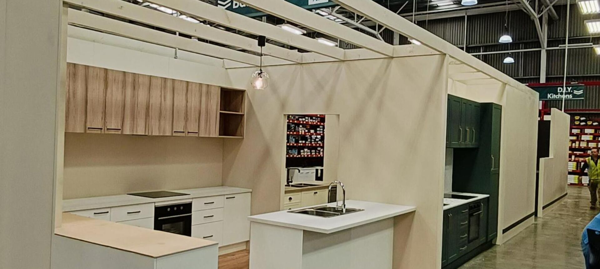 Damn Good Tiling - LVT flooring banner