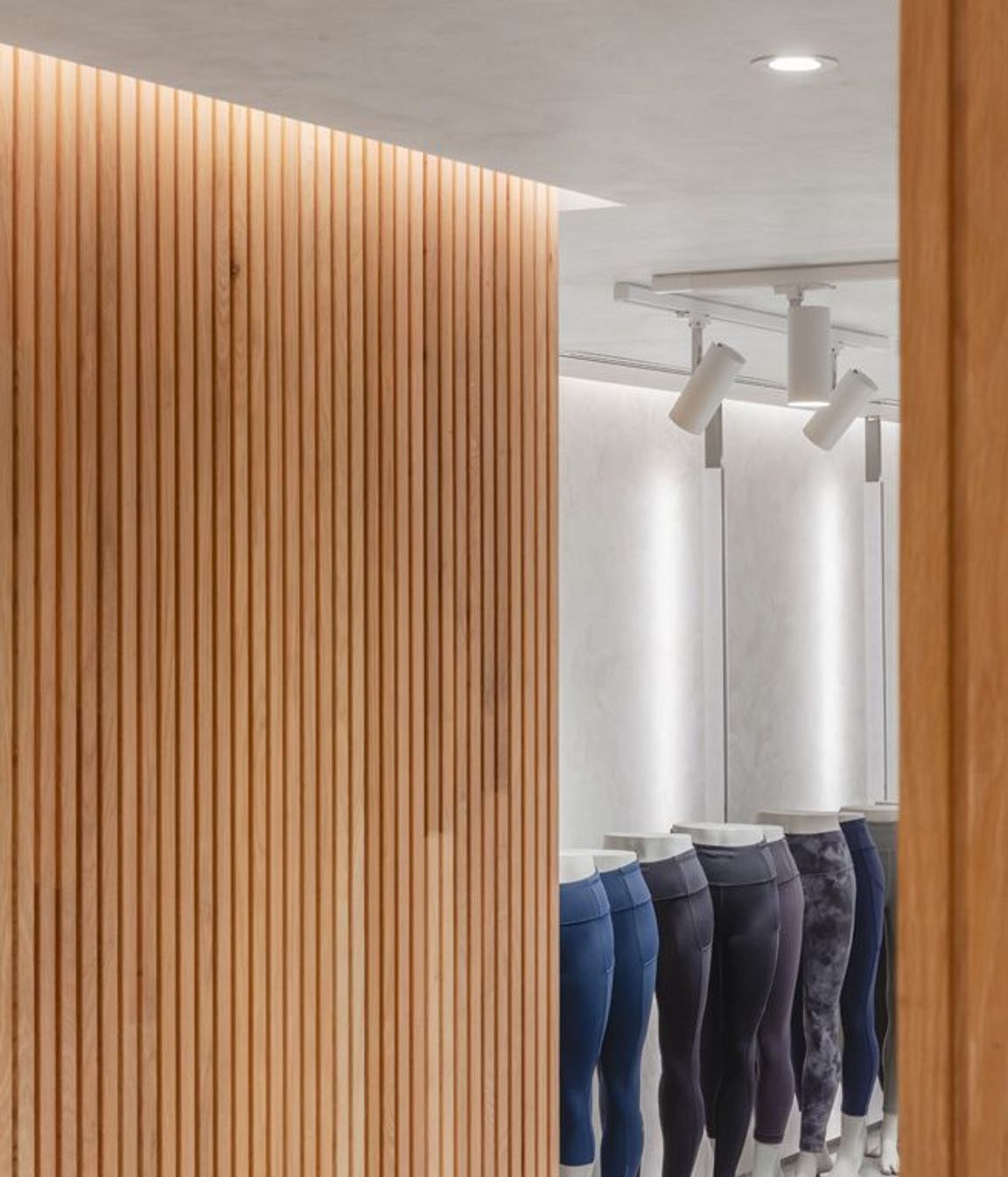 Lululemon Brookfield Place