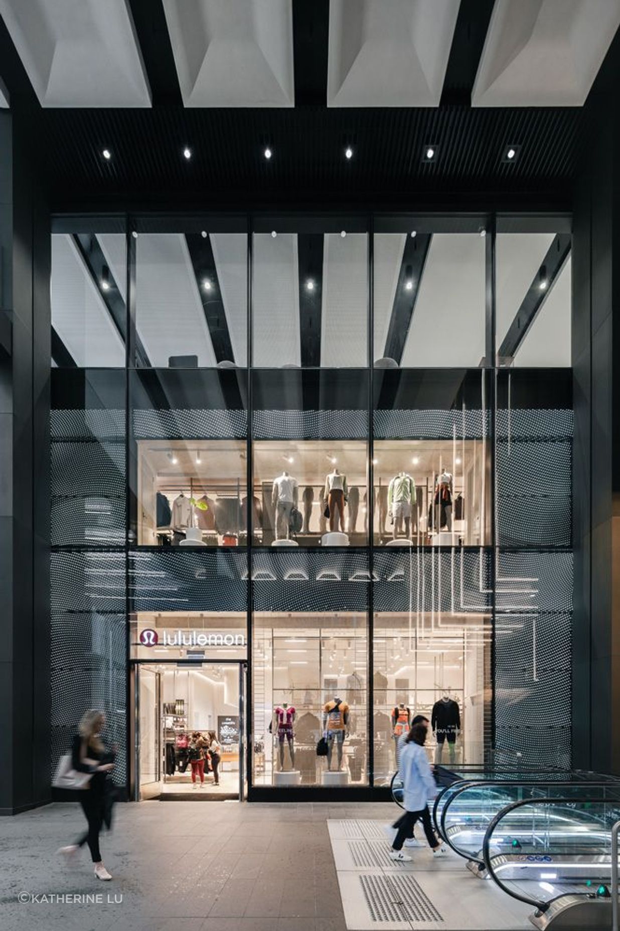 Lululemon Brookfield Place