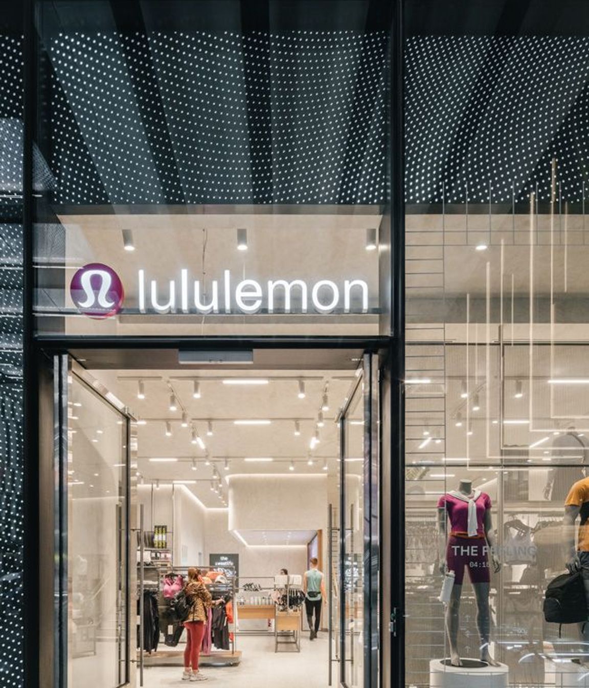 Lululemon Brookfield Place