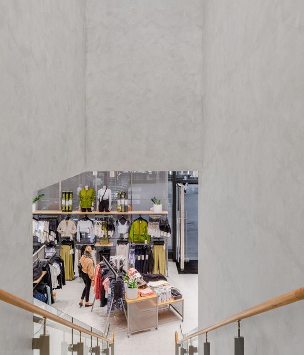 Lululemon Brookfield Place