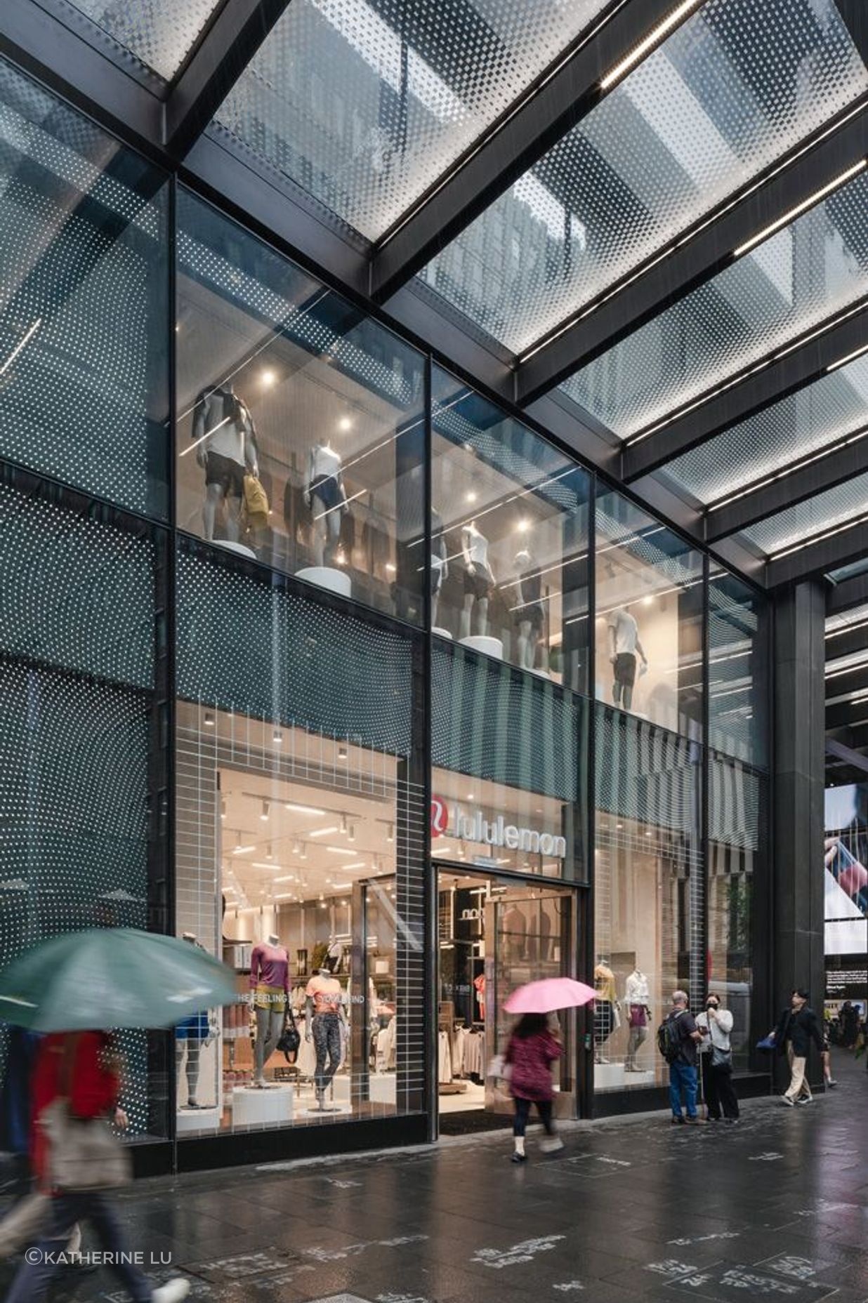Lululemon Brookfield Place