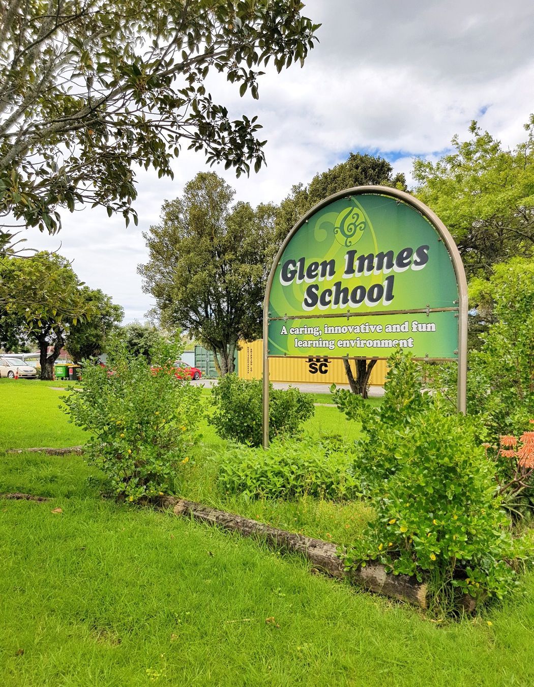 Glen Innes School