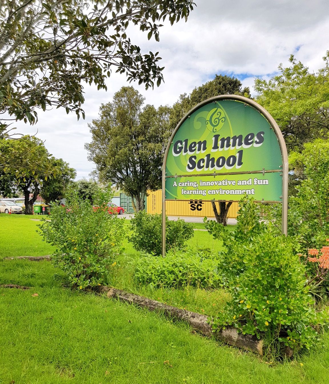 Glen Innes School