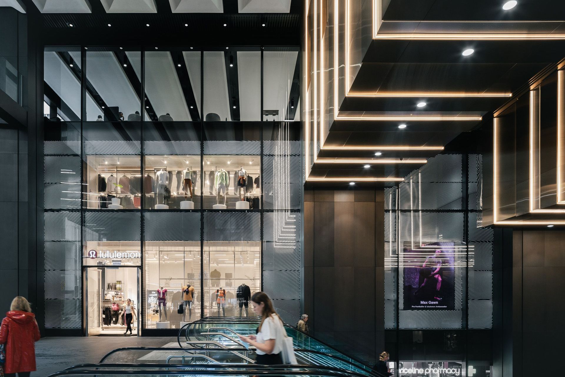 Lululemon Brookfield Place