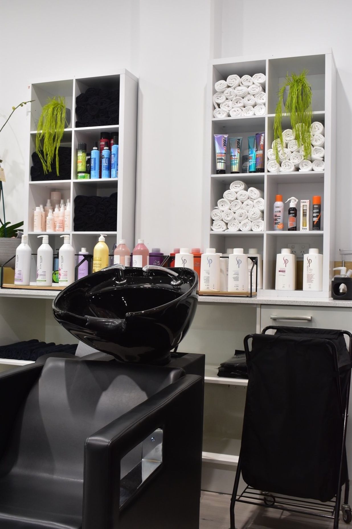 Hair Makeover Salon