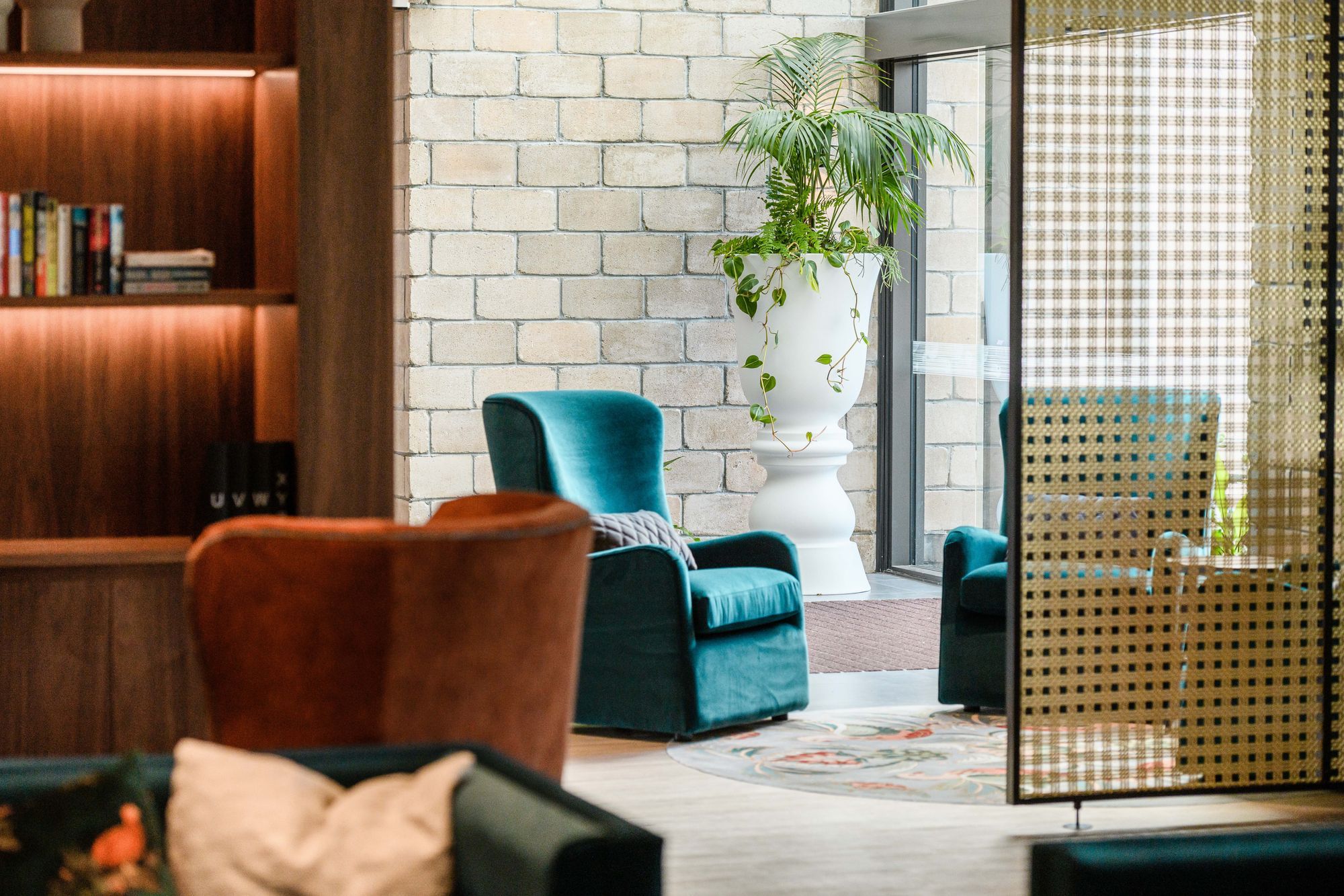 oversized-planters-commercial-interiors.jpg
