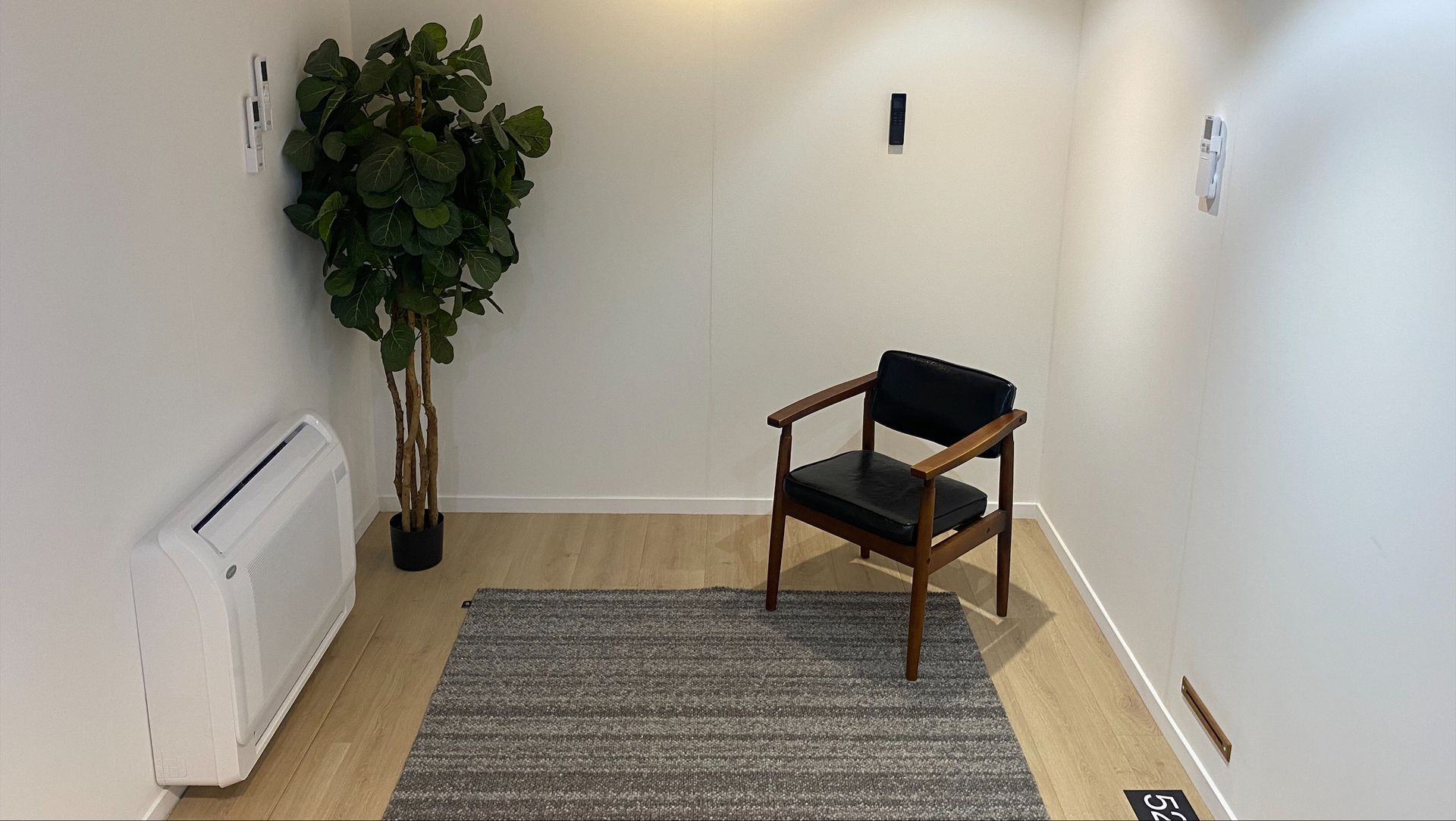 Quickstep Display at Residium Design Show Room banner