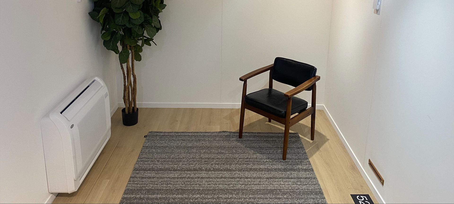 Quickstep Display at Residium Design Show Room banner