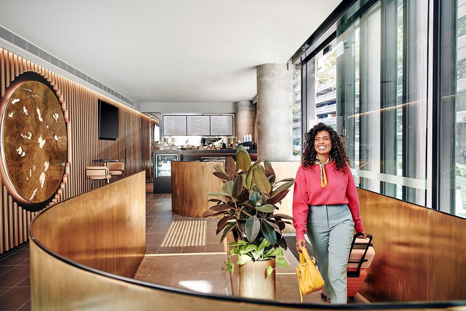 quincy-hotel-melbourne-lobby-talent-01-2021.jpg