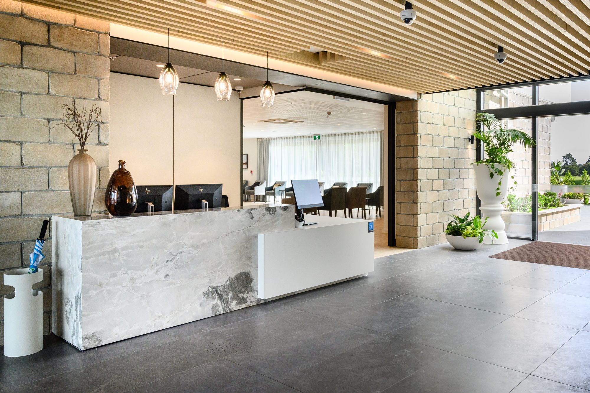 reception-commercial-interior-design.jpg