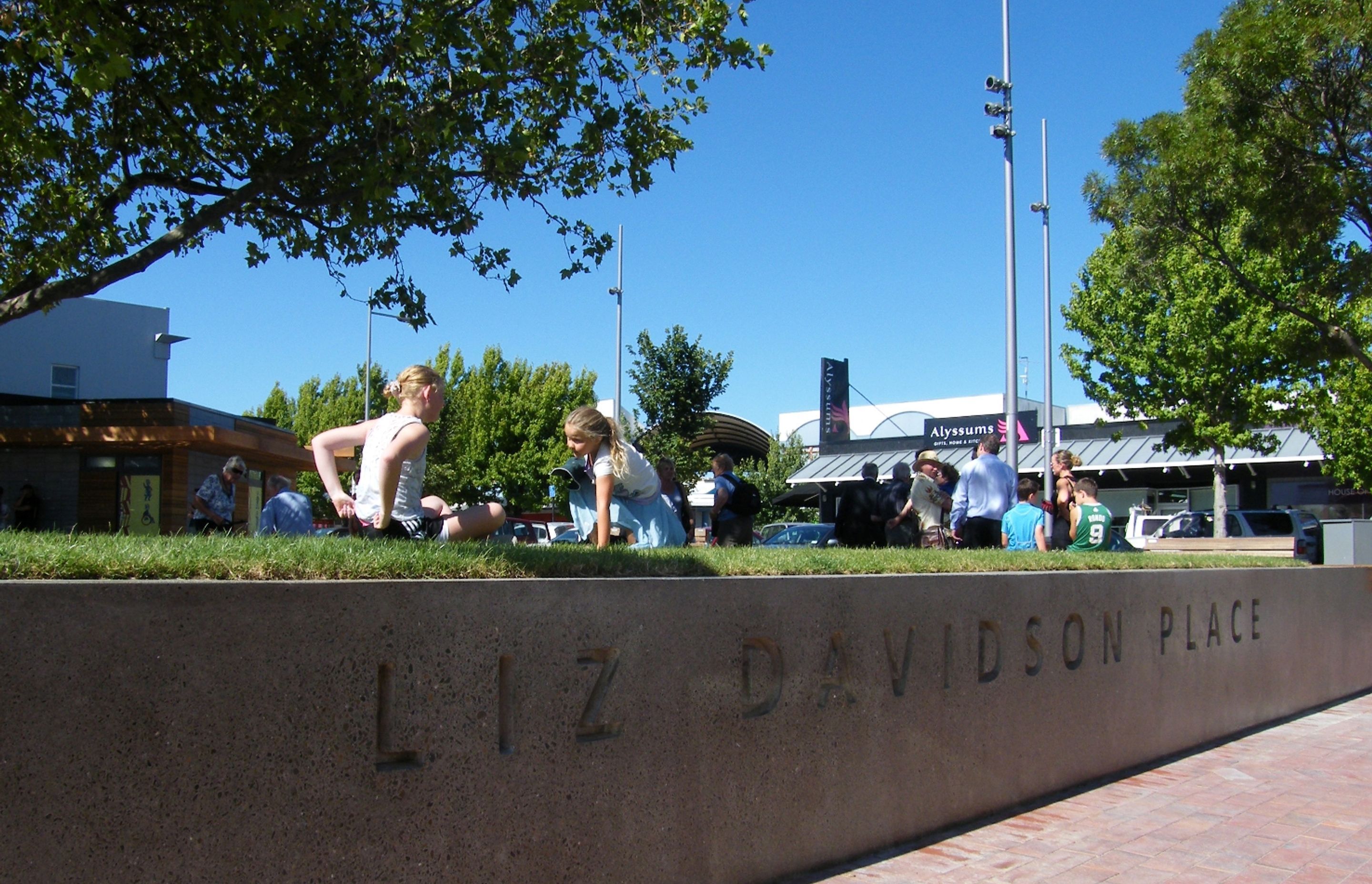 Queen Street Pocket Park