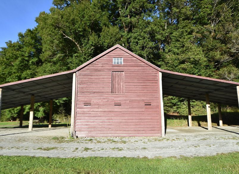 The Barn, Paradise