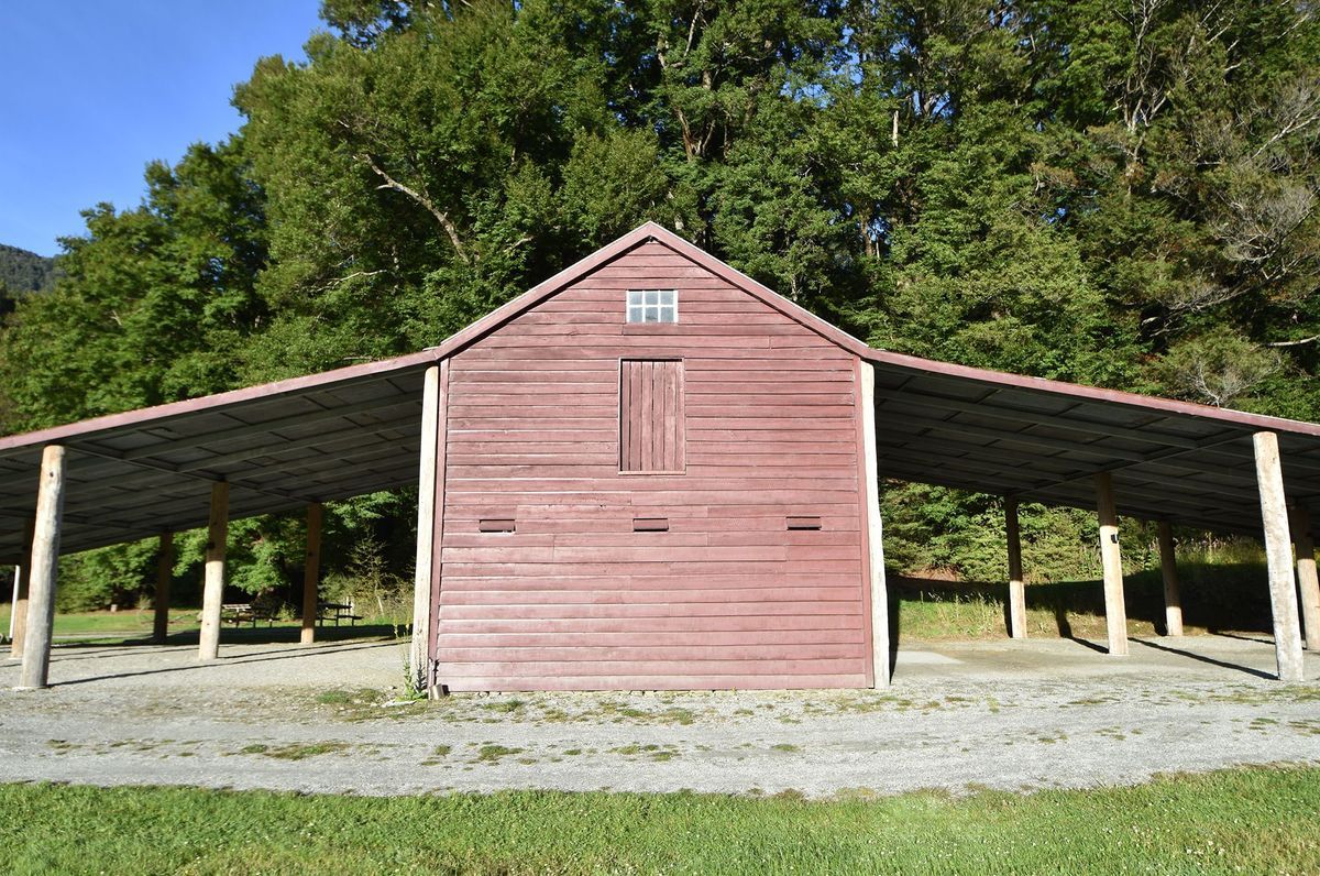 The Barn, Paradise