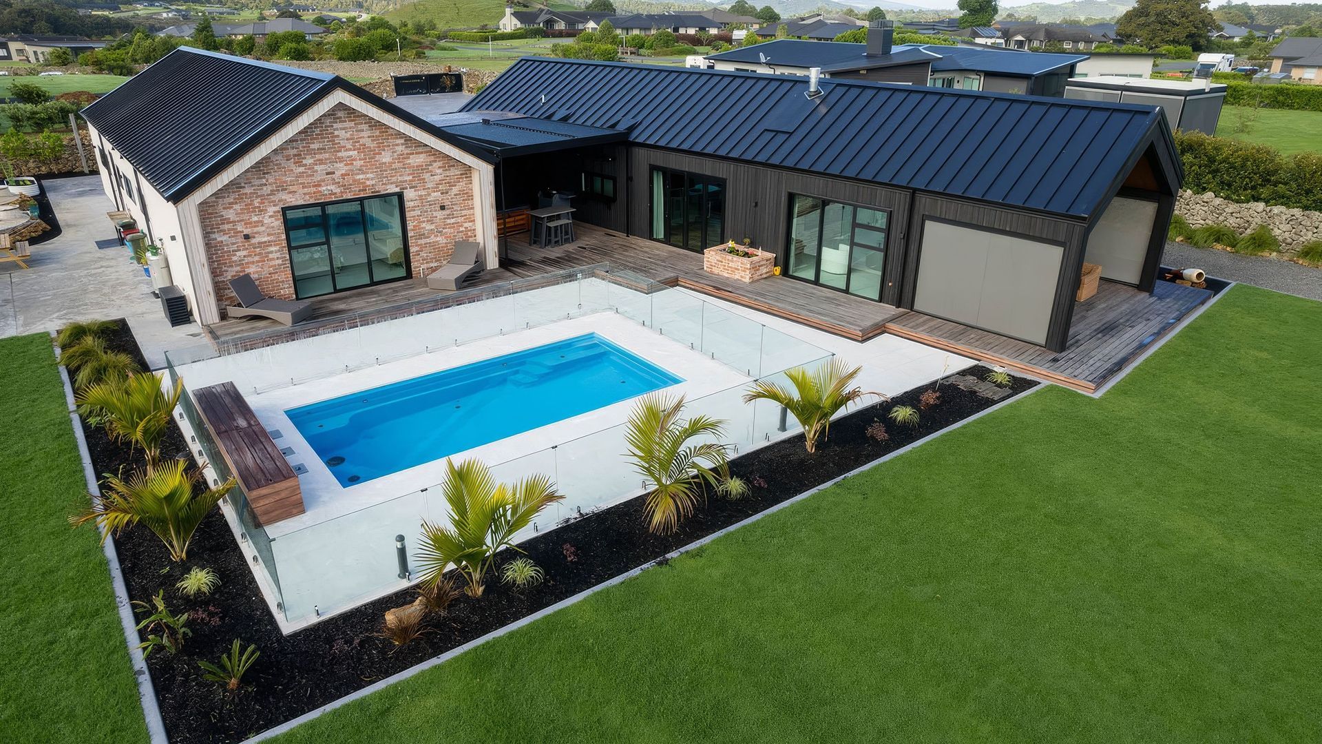 Location: Te Kamo Shape: X-Trainer Colour: Sapphire Size: 7.2m x 3.7m