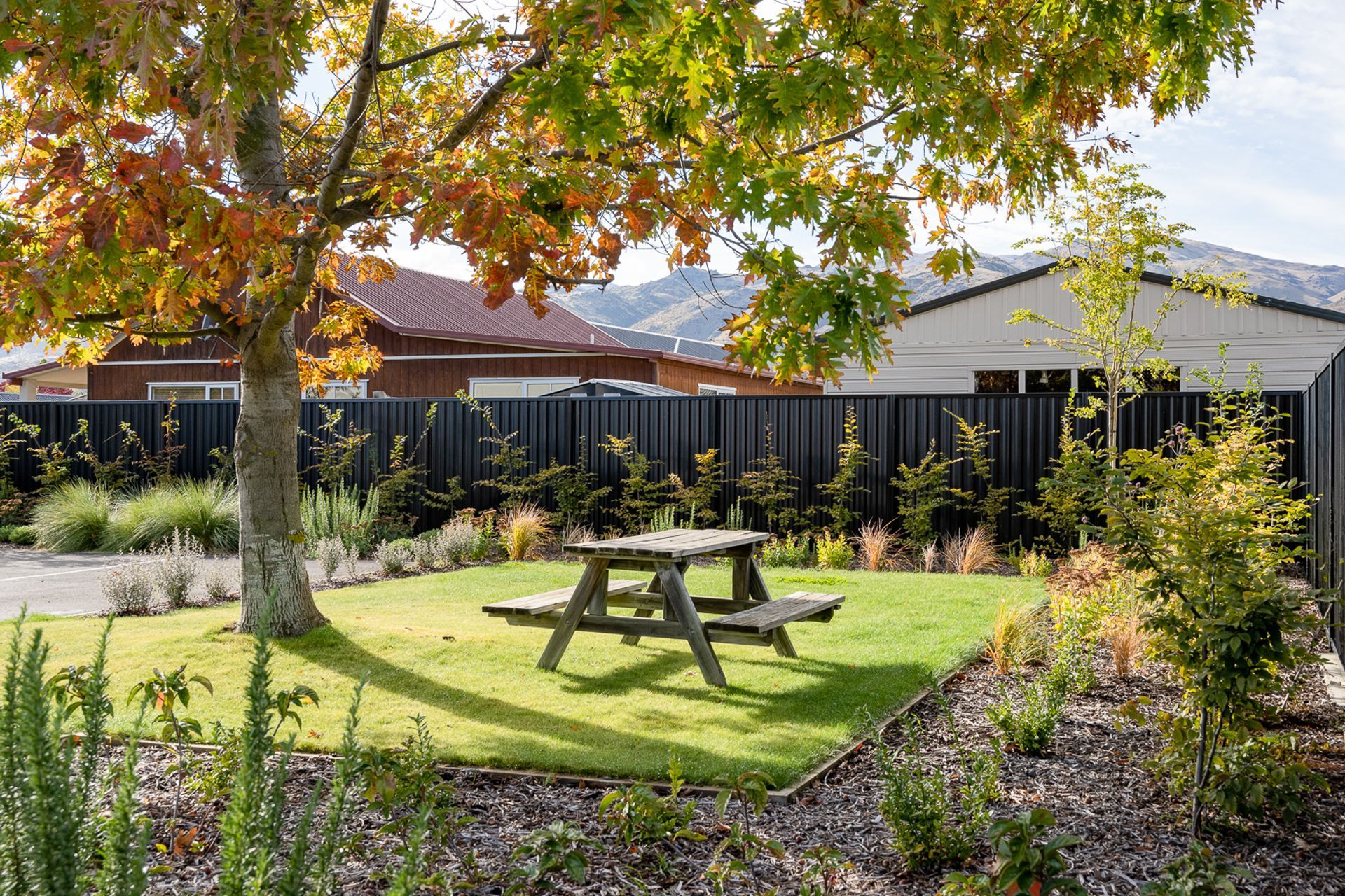 St Johns Garden, Cromwell