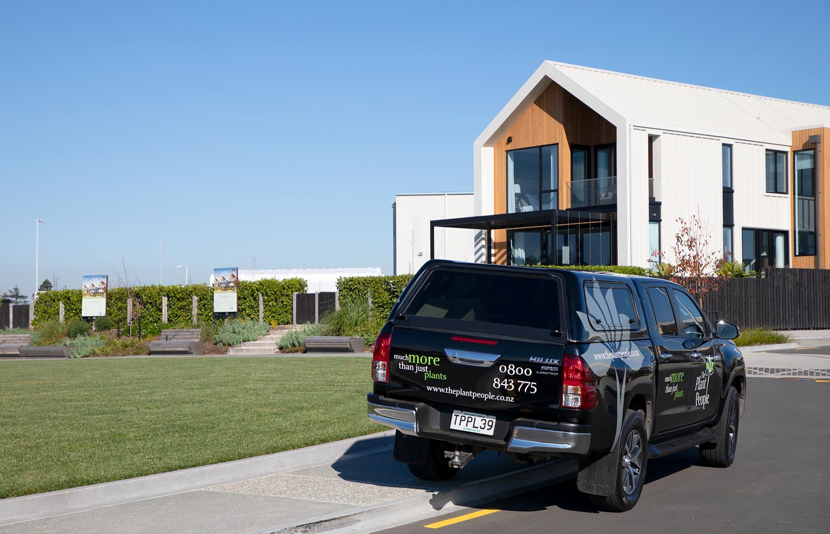 hobsonville-point-commercial-garden-maintenance-182A4350.jpg