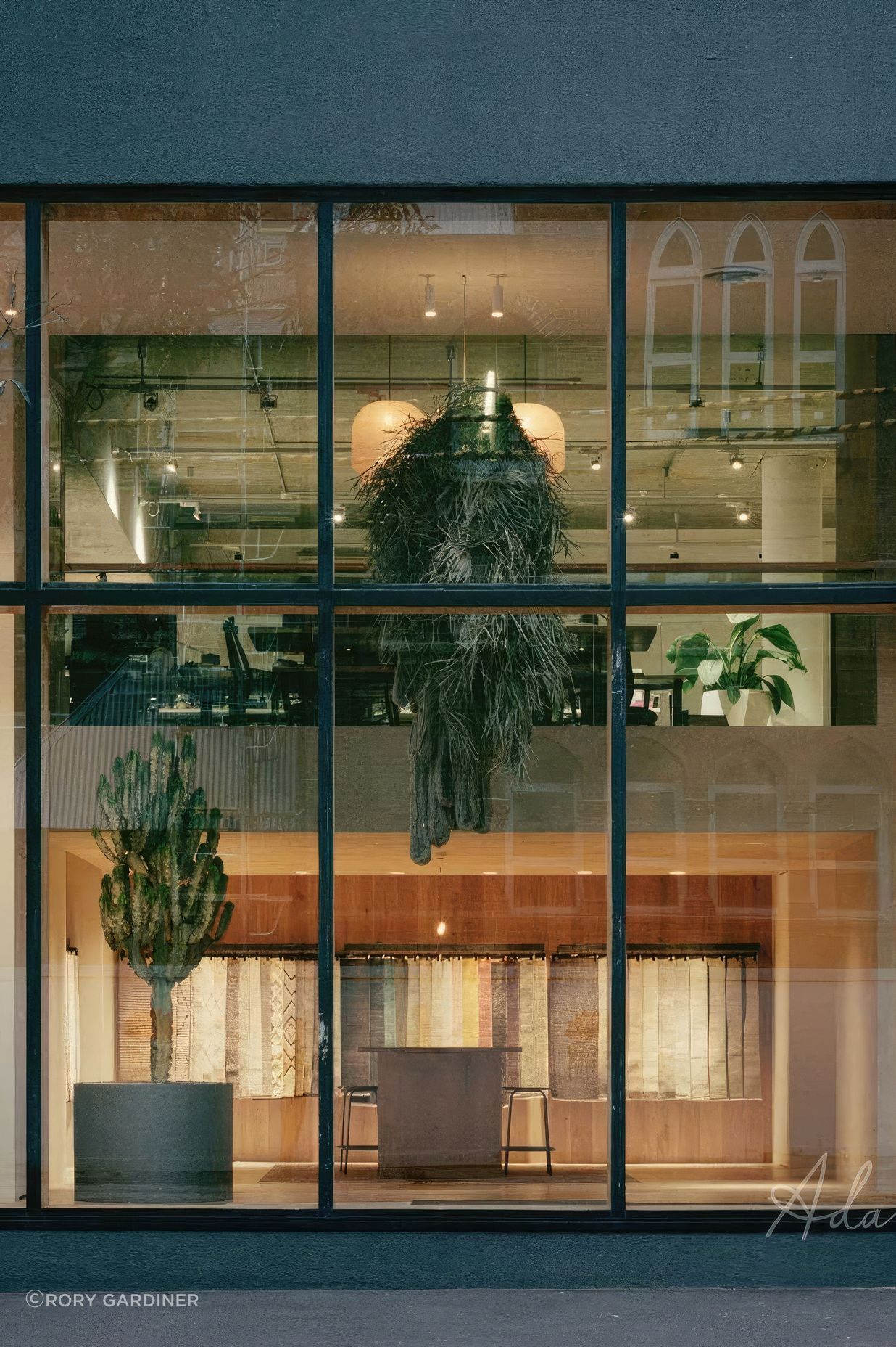 upADAMROBINSONDESIGNArmadilloandCoShowroomSurryHills01-fix-standard-scale-200x-v3.jpg