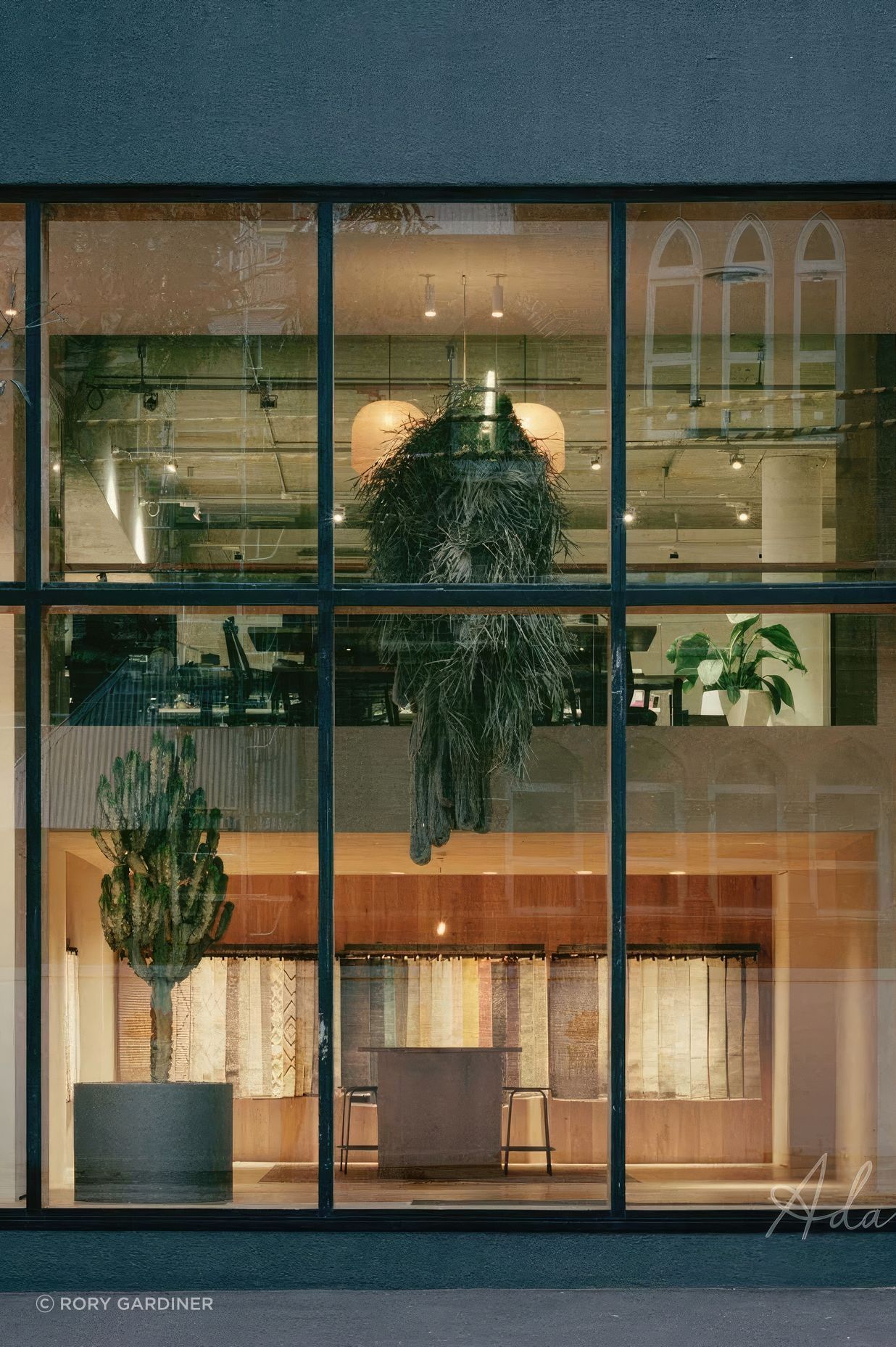upADAMROBINSONDESIGNArmadilloandCoShowroomSurryHills01-fix-standard-scale-200x-v3.jpg