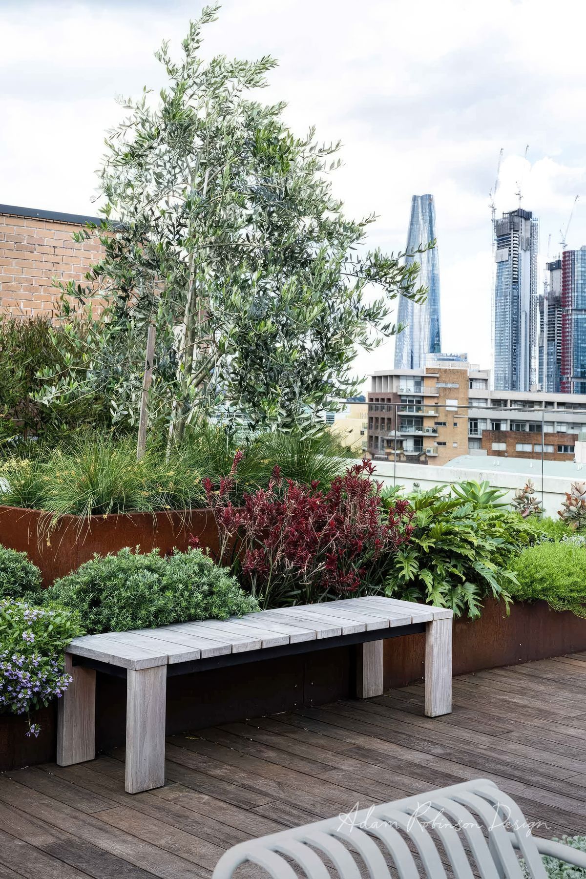upADAMROBINSONDESIGNLandscapeDesignRooftopGardenSydneyPyrmont4150-fix-standard-scale-200x.jpg